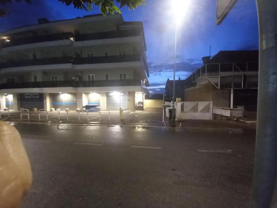 Premium Apartment With Parking Ciampino Exterior photo